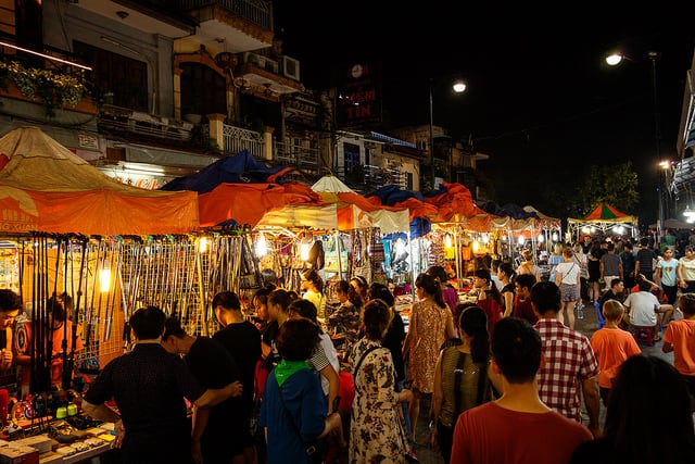Top chợ đêm Hà Nội